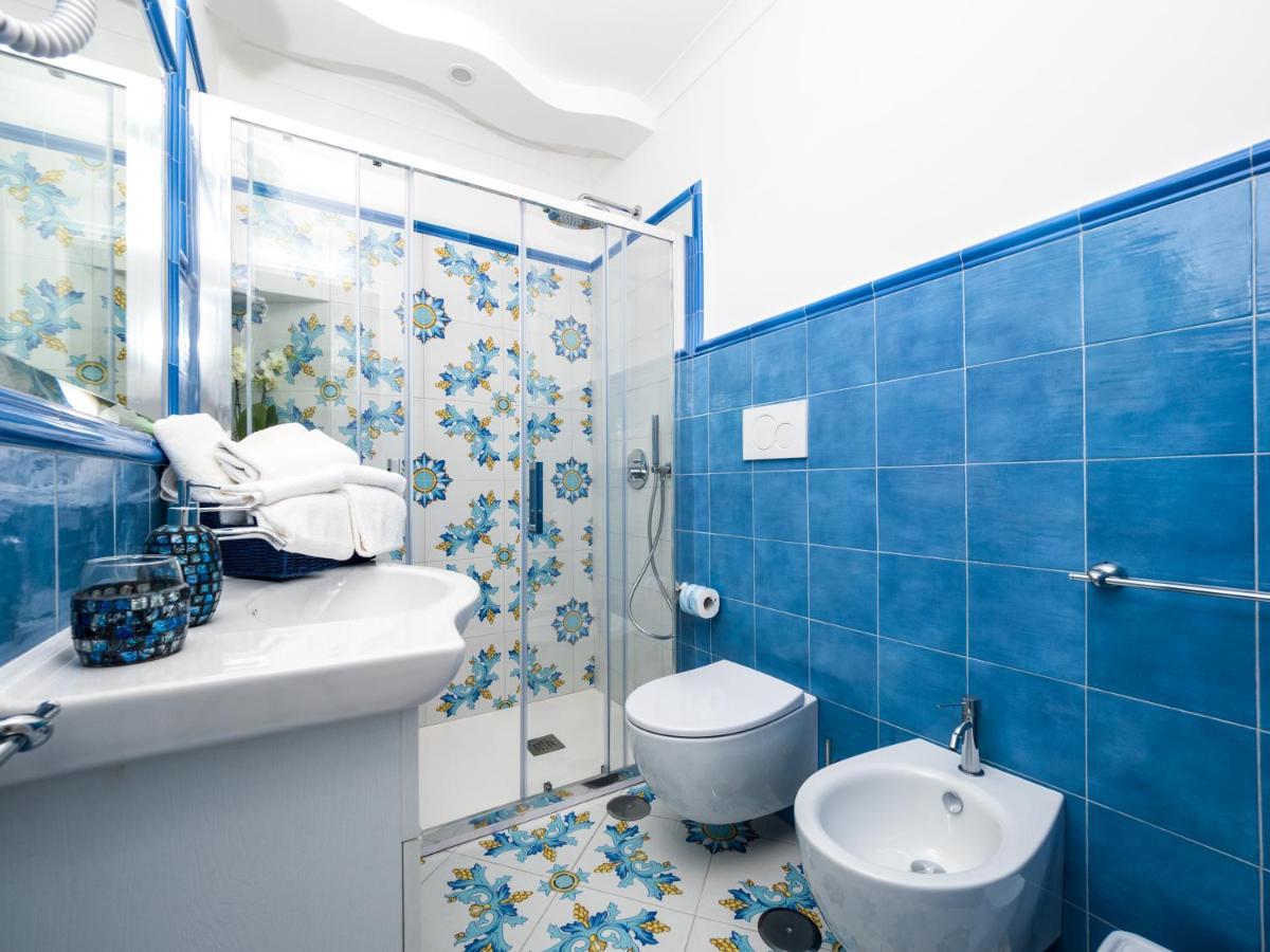 Blue Waves - De Vivo Realty Positano Apartment Bagian luar foto
