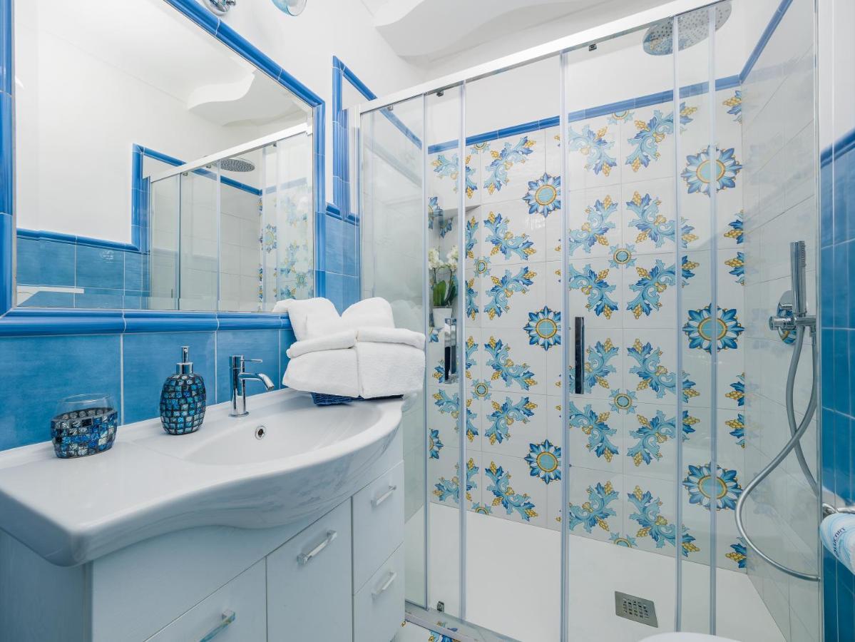 Blue Waves - De Vivo Realty Positano Apartment Bagian luar foto