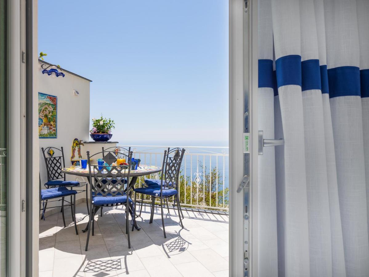 Blue Waves - De Vivo Realty Positano Apartment Bagian luar foto
