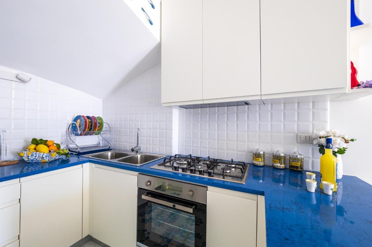 Blue Waves - De Vivo Realty Positano Apartment Bagian luar foto